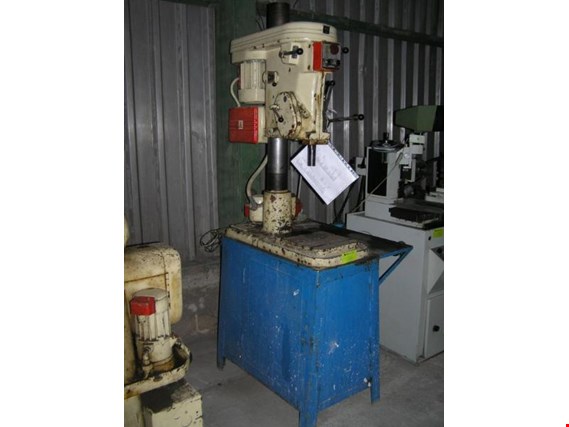 Used TOS Svitavy V20A Tischbohrmaschine for Sale (Auction Premium) | NetBid Industrial Auctions